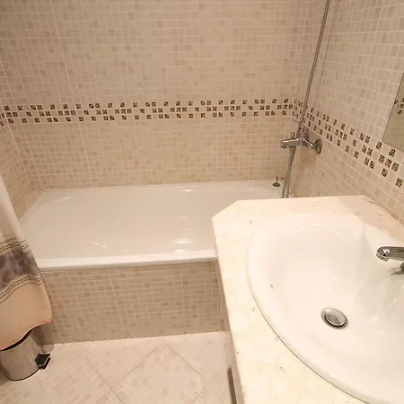 New Estate In Victoria Appartement